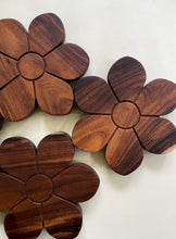Load image into Gallery viewer, Carved Flower