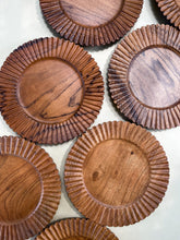 Load image into Gallery viewer, Carved Dinner Plate