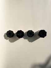 Load image into Gallery viewer, Scalloped Candle Stand
